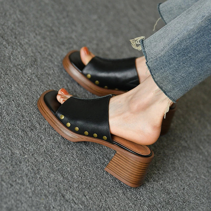 Venita Leather Sandals